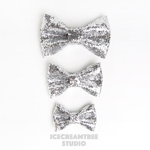 Sparkle Glitter Silver Bow - Collar Slide on Bow