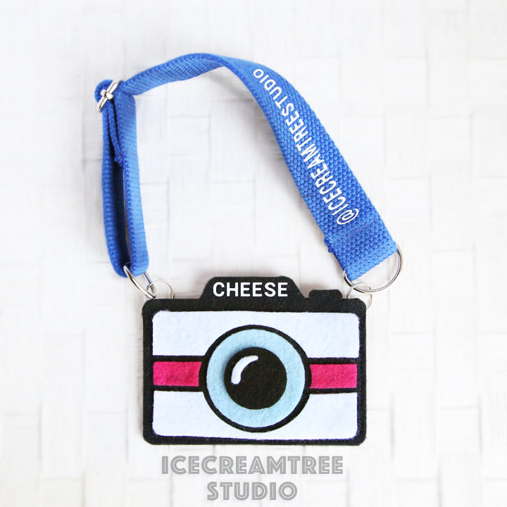 Blue Camera Necklace - Pet Photo Accessories