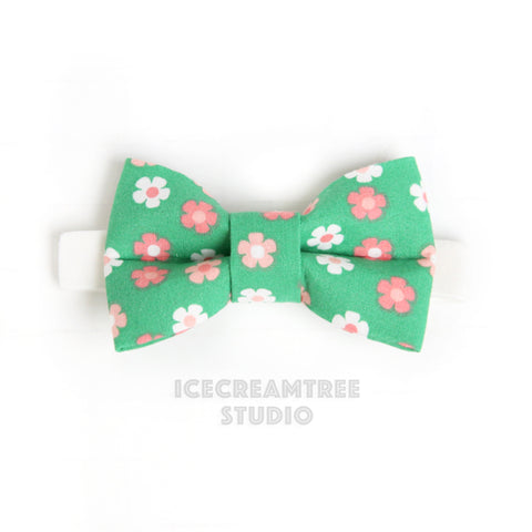 Green Flowers Bow Tie - Pet Bow Tie